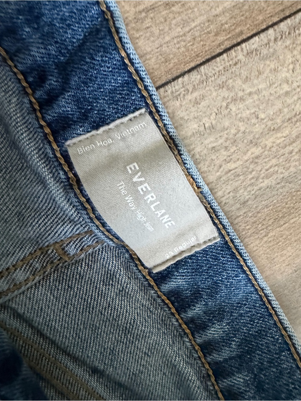 Everlane Women's Blue Cropped Straight Jeans - Picture 5 of 12